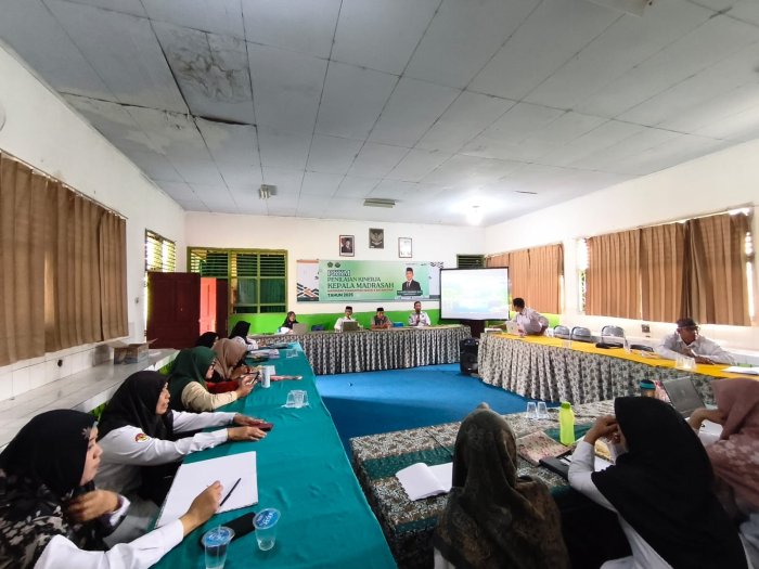 Rapat Pleno Kelulusan Kelas IX MTsN 4 Batang Hari Berlangsung Khidmat, Pengumuman Diakses Secara Online