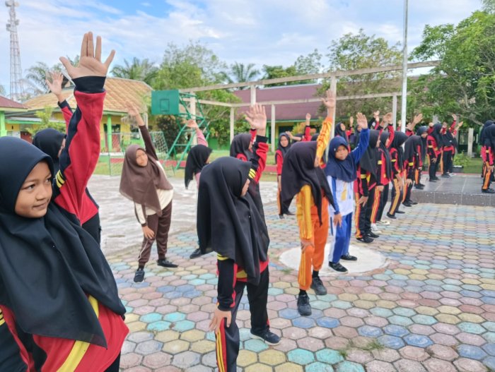 Semangat Pagi Sabtu: Peserta Didik MTsN 4 Batang Hari Asah Bakat