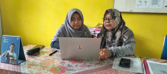 Langkah Awal Menuju Akreditasi 2026, Waka Kurikulum MTsN 4 Batang Hari Siapkan Berkas Persyaratan Langkah Awal Menuju Akreditasi 2026, Waka Kurikulum MTsN 4 Batang Hari Siapkan Berkas Persyaratan