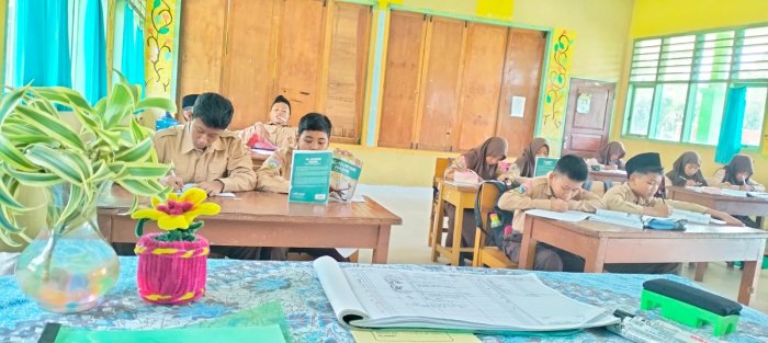 Belajar dari Surah Al-Lail, Siswa Kelas 7A MTsN 4 Batang Hari Tumbuhkan Sikap Dermawan
