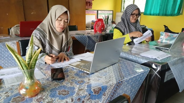 UPZ MTsN 4 Batang Hari Matangkan Persiapan Penyaluran Zakat BAZNAS untuk Murid Penerima Manfaat