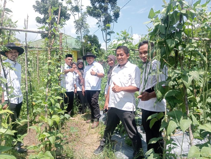 Kasi PenMad Aprizal, M.Pd Tinjau Langsung Lahan Kitela MTsN 4 Batang Hari Usai Dampingi Diskusi ZI Kasi PenMad Aprizal, M.Pd Tinjau Langsung Lahan Kitela MTsN 4 Batang Hari Usai Dampingi Diskusi ZI