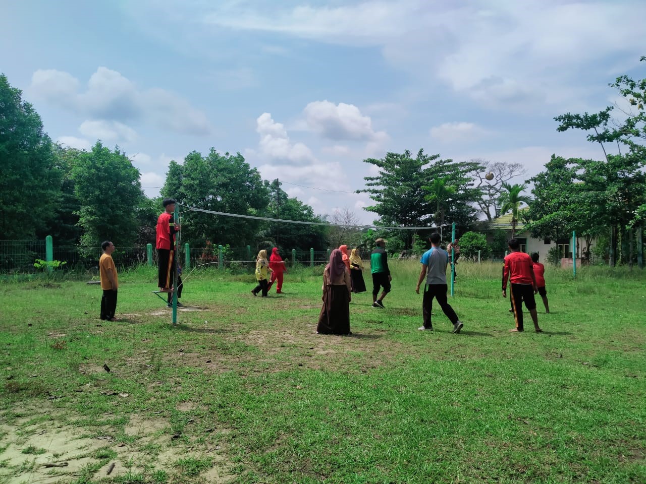 BELAJAR DAN BERLATIH