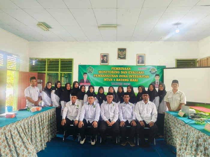 Dokumentasi Pembinaan Monitoring dan Evaluasi Pembangunan Zona Integritas MTsN 4 Batang Hari Tahun 2025