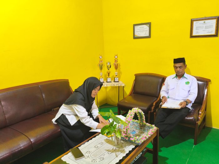 Optimalkan Kinerja Guru, Kepala MTsN 4 Batang Hari laksanakan Supervisi Manajerial Pra-Ramadhan 1447 H