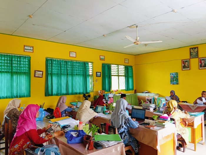 MTsN 4 Batang Hari Tingkatkan Mutu Pembelajaran Melalui Tindak Lanjut Supervisi Guru