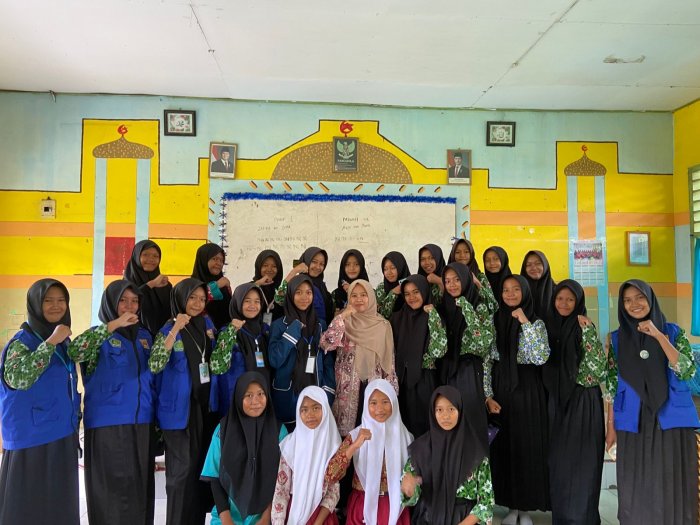 Pemilihan OSIM MTsN 4 Batanghari Periode 2025-2026 Paslon 1 Zafira dan Dina Menang Telak