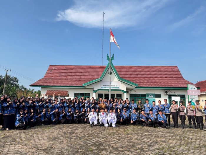 MTsN 4 Batang Hari Berpartisipasi Aktif dalam Upacara Peringatan Hari Lahir Pancasila Tingkat Kecamatan Bajubang MTsN 4 Batang Hari Berpartisipasi Aktif dalam Upacara Peringatan Hari Lahir Pancasila Tingkat Kecamatan Bajubang