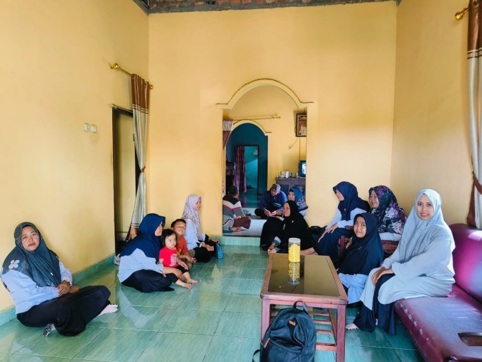 Hangatnya Kebersamaan, GTK MTsN 4 Batang Hari Gelar Kunjungan Sosial Usai Pelaksanaan ASAS