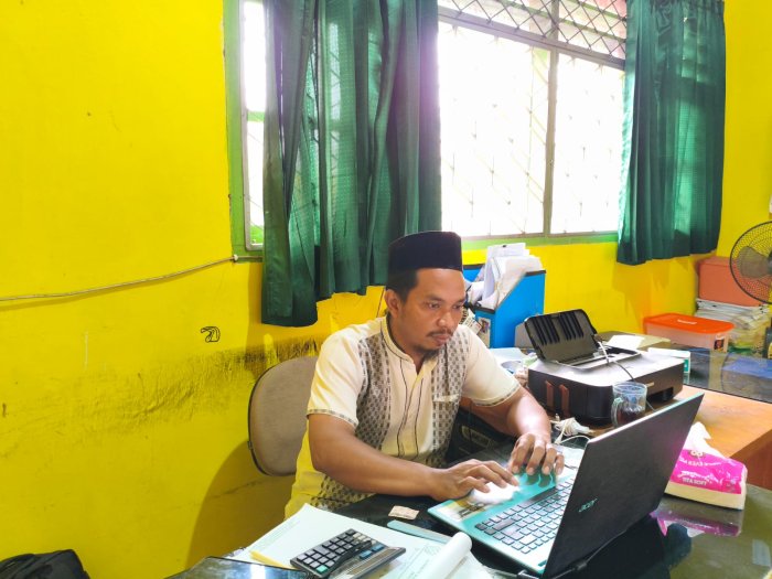 Awali 2026 dengan Kinerja Gemilang, Tendik MTsN 4 Batang Hari Tuntaskan Laporan dengan Penuh Dedikasi Awali 2026 dengan Kinerja Gemilang, Tendik MTsN 4 Batang Hari Tuntaskan Laporan dengan Penuh Dedikasi