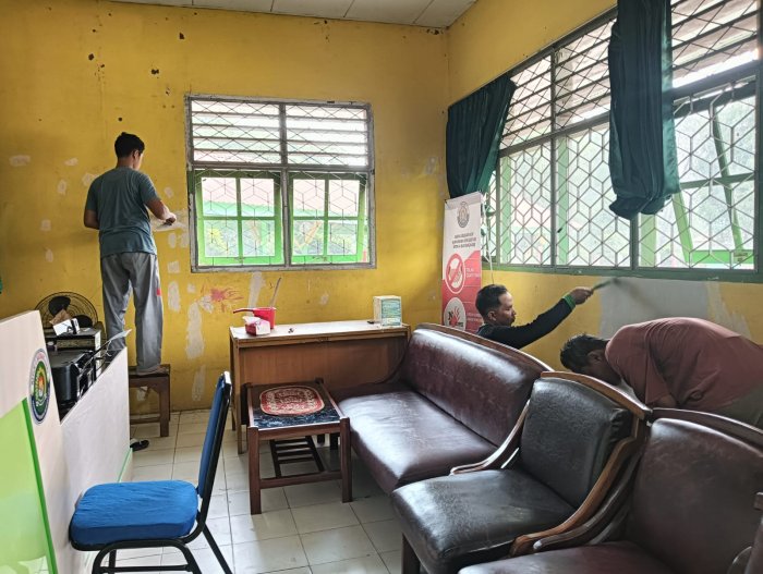 Tingkatkan Kualitas Layanan, MTsN 4 Batang Hari Lanjutkan Pembenahan Ruang PTSP Tingkatkan Kualitas Layanan, MTsN 4 Batang Hari Lanjutkan Pembenahan Ruang PTSP