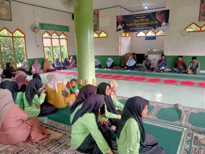 Komite MTsN 4 Batanghari Gelar Rapat Bersama Wali Murid Kelas IX