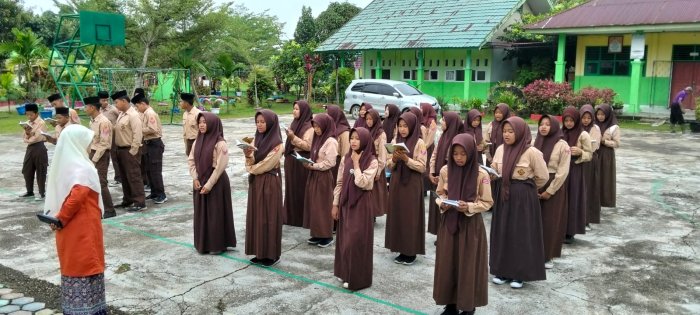 Gemakan Asmaul Husna, Siswa Kelas IX MTsN 4 Batang Hari Tingkatkan Karakter Religius