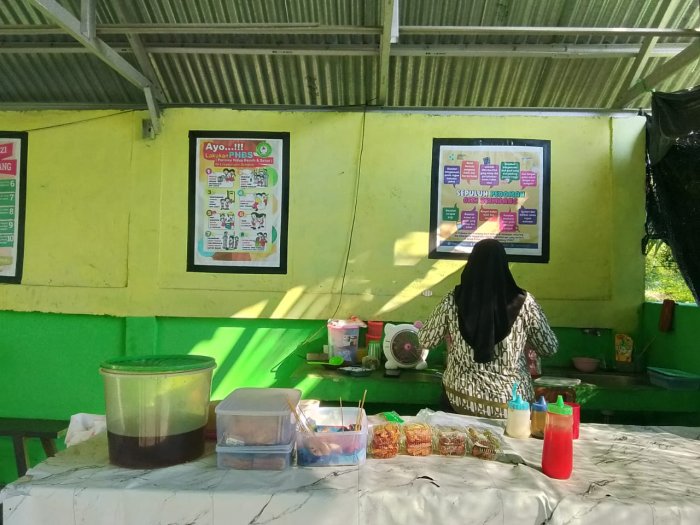 Kantin Sehat MTsNegeri 4 Batang Hari, Tempat Favorit Siswa untuk Isi Energi dan Ceria