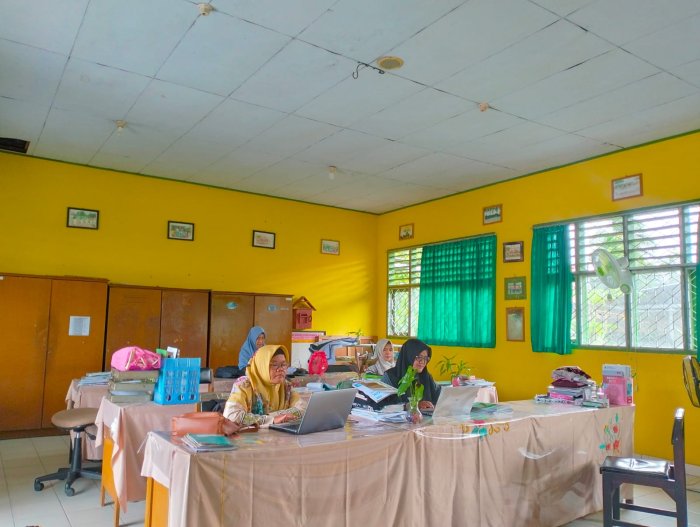 Tingkatkan Profesionalisme, Guru MTsN 4 Batang Hari Aktif Ikuti Pelatihan Pintar Kemenag Tingkatkan Profesionalisme, Guru MTsN 4 Batang Hari Aktif Ikuti Pelatihan Pintar Kemenag