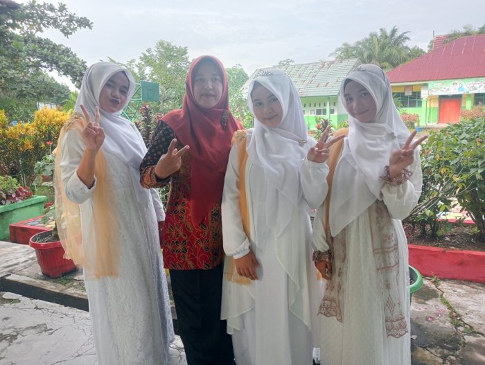 Tim Syarhil Quran MTsN 4 Batanghari Siap Harumkan Nama Madrasah di Ajang Kemenag