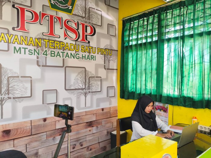 MTsN 4 Batang Hari Dukung Guru PPPK Ikuti Try Out PPG Bahasa Arab