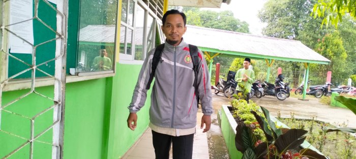 Jarak Bukan Halangan, Tenaga Kependidikan Buktikan Dedikasi Tanpa Batas di MTsN 4 Batang Hari