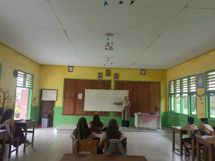 Belajar Fiqih Jadi Menyenangkan Bersama Ibu Hartatik Belajar Fiqih Jadi Menyenangkan Bersama Ibu Hartatik
