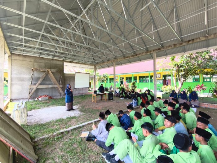 MTsN 4 Batang Hari Laksanakan Kegiatan Ko-Kurikuler Perdana