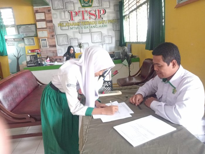 Operator dan Siswa Kelas 9 Madrasah Siap Sukseskan Pelaksanaan TKA