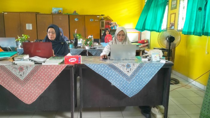 Semangat Profesionalisme, Dua Guru MTsN 4 Batang Hari Ikuti AKGTK 2026