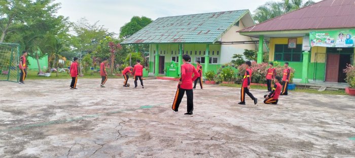 Siswa MTsN 4 Batang Hari Unjuk Semangat di Ajang Peminatan Olahraga