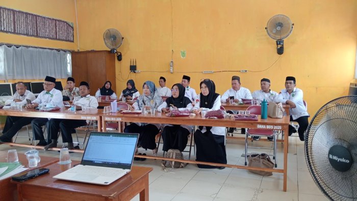 Mantapkan Persiapan KOMPAS, Kepala MTsN 4 Batang Hari Hadiri Rakor dan Technical Meeting