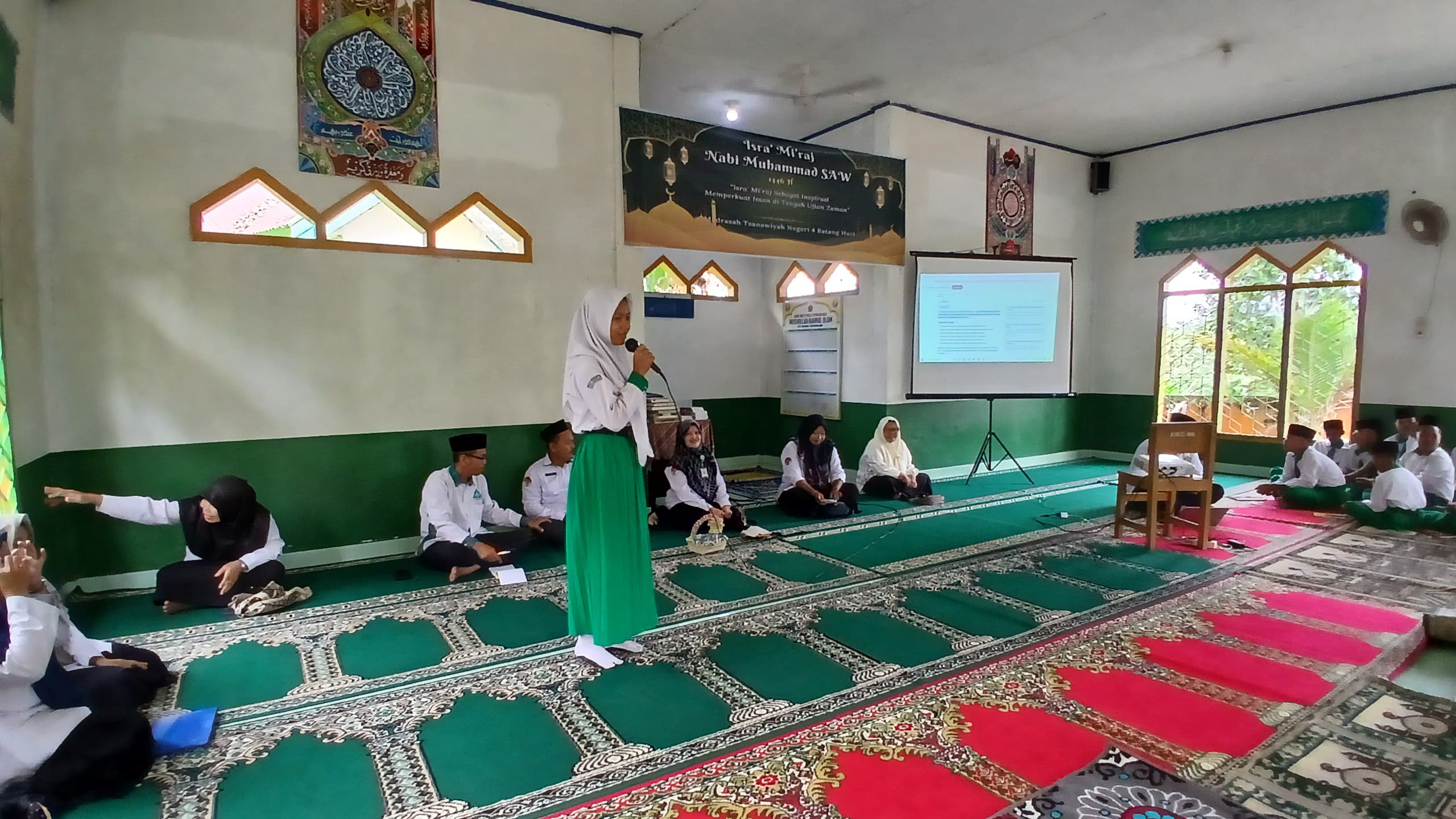BIMBINGAN REMAJA USIA SEKOLAH (BRUS) OLEH KUA BAJUBANG BIMBINGAN REMAJA USIA SEKOLAH (BRUS) OLEH KUA BAJUBANG