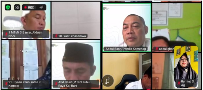 Kepala Madrasah dan Wakabid Kurikulum MTs Negeri 4 Batang Hari Ikuti Ngaji Kurikulum Sosialisasi Panduan Kurikulum MTs Kepala Madrasah dan Wakabid Kurikulum MTs Negeri 4 Batang Hari Ikuti Ngaji Kurikulum Sosialisasi Panduan Kurikulum MTs