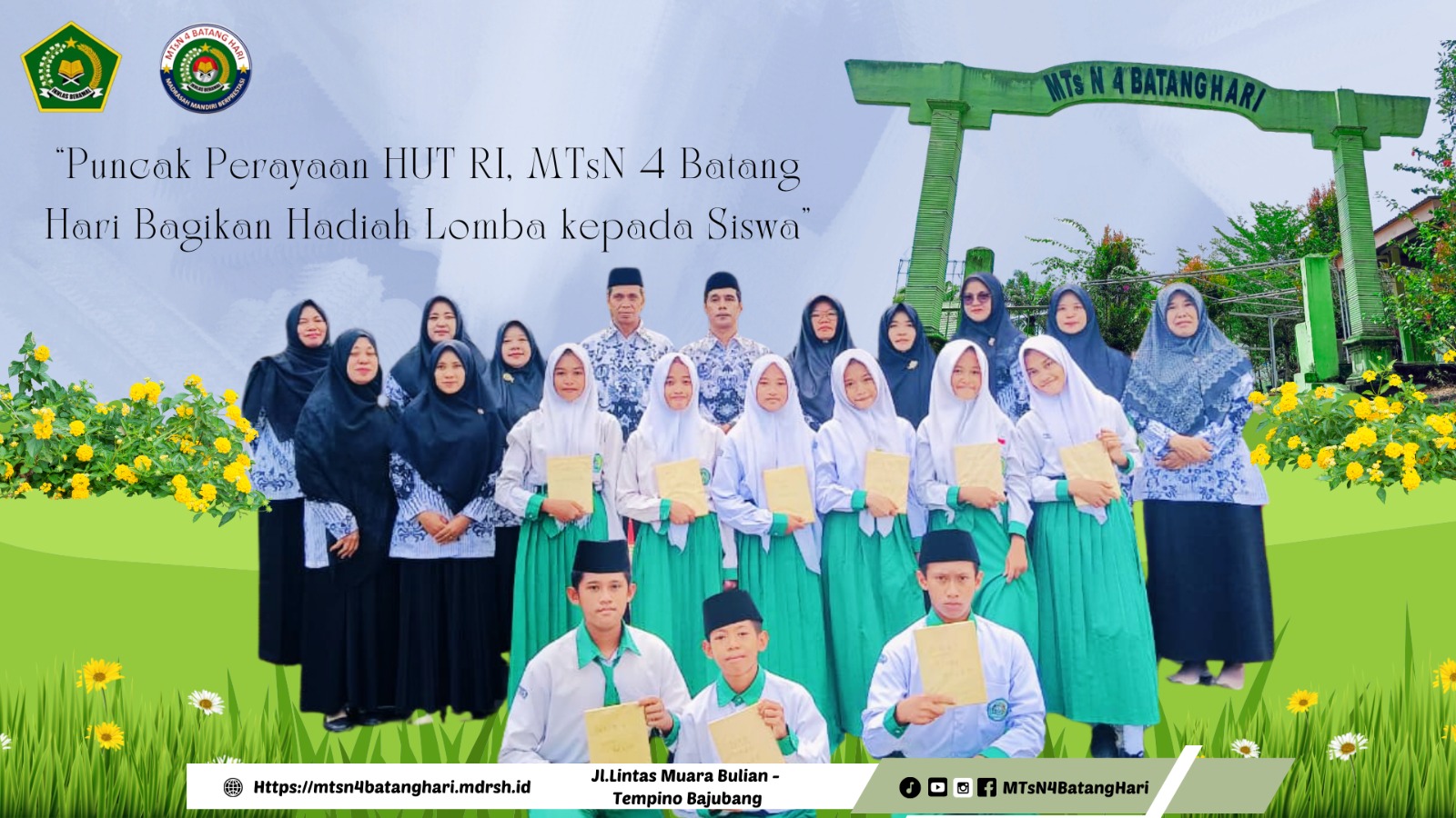 Puncak Perayaan HUT RI, MTsN 4 Batang Hari Bagikan Hadiah Lomba kepada Siswa