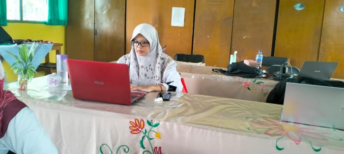 Keseriusan Guru Bahasa Inggris MTsN 4 Batang Hari dalam Menuntaskan Evaluasi ASAS Keseriusan Guru Bahasa Inggris MTsN 4 Batang Hari dalam Menuntaskan Evaluasi ASAS