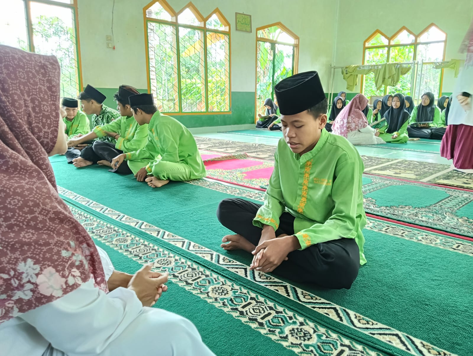 BERLOMBA-LOMBA MELAKUKAN SETORAN JUZZ 30.