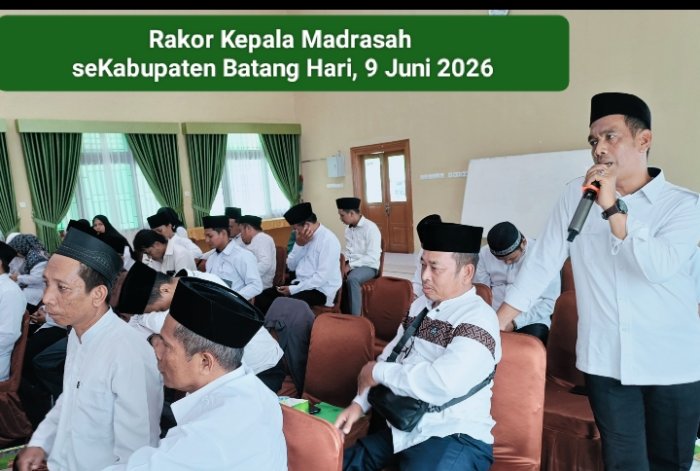 Kepala MTsN 4 Batang Hari ikut diskusikan Hasil Rapor Pendidikan Madrasah dalam upaya meningkatkan Kualitas Madrasah Kepala MTsN 4 Batang Hari ikut diskusikan Hasil Rapor Pendidikan Madrasah dalam upaya meningkatkan Kualitas Madrasah