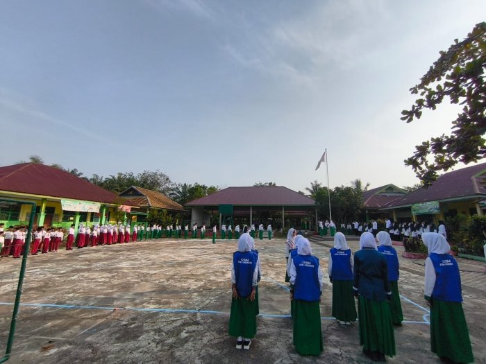Upacara Bendera Awali Tahun Ajaran Baru, Kepala MTsN 4 Batang Hari Sampaikan Amanat tentang MATAMUDA Upacara Bendera Awali Tahun Ajaran Baru, Kepala MTsN 4 Batang Hari Sampaikan Amanat tentang MATAMUDA