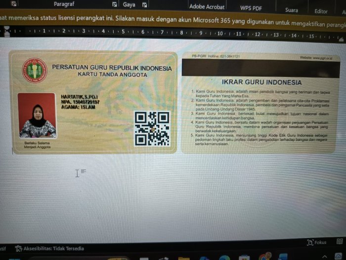 Guru MTsN 4 Batang Hari Antusias Membuat KTA Digital PGRI