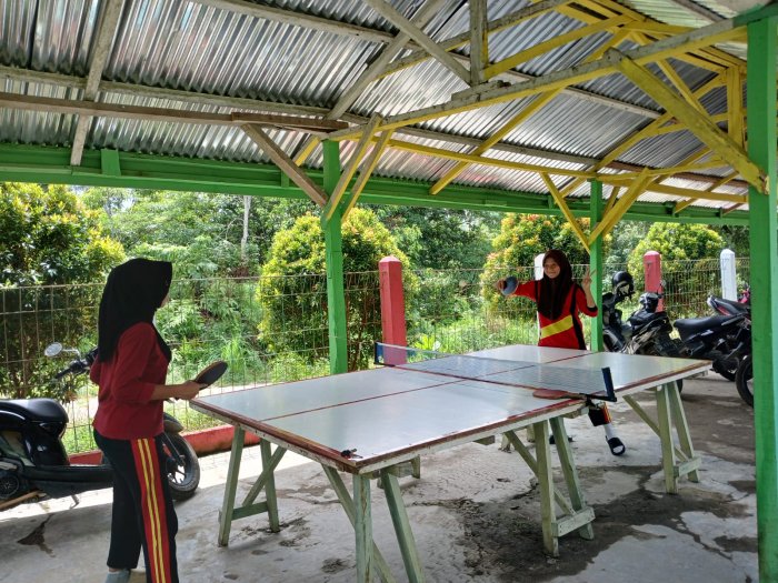 Masyla dan Kanaya Mantapkan Latihan Tenis Meja untuk Persiapan Lomba HAB Kemenag