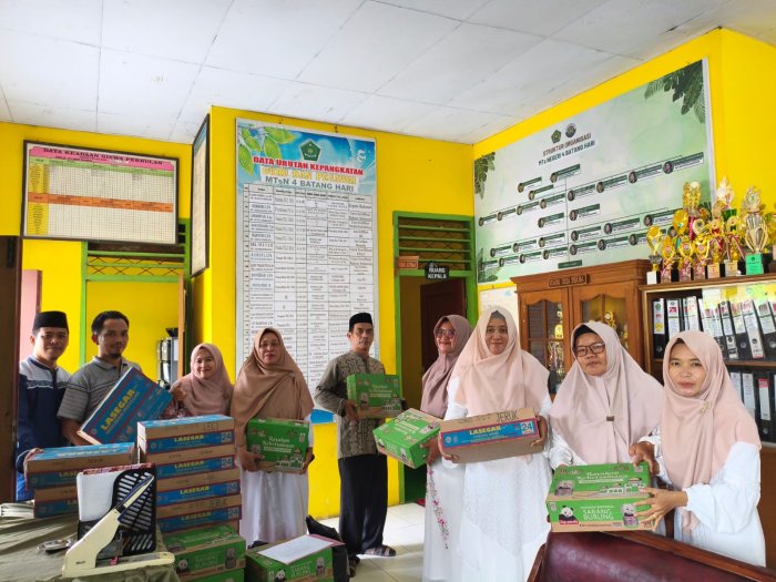 Kepedulian Koperasi Al Karomah Jelang peringatan Hari Raya Iedul Fitri Tahun 1447 H Kepedulian Koperasi Al Karomah Jelang peringatan Hari Raya Iedul Fitri Tahun 1447 H