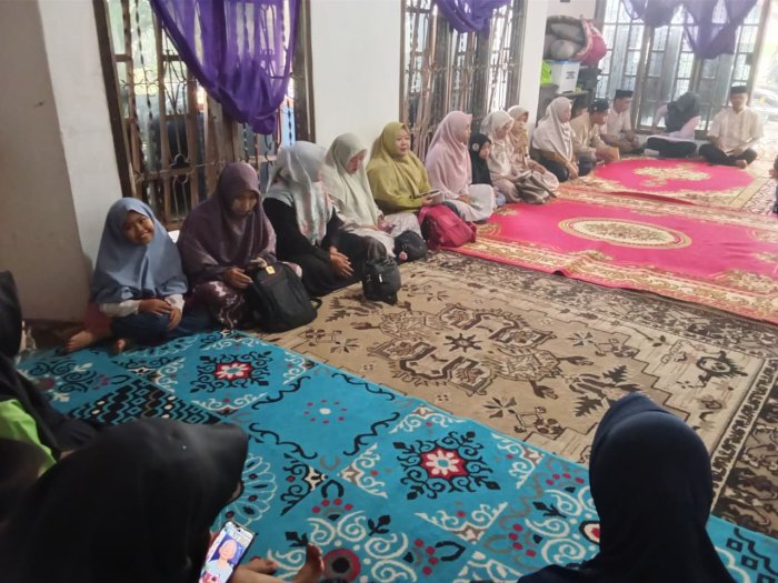 MTsN 4 Batang Hari Berbagi Empati, Hadir di Tengah Duka Keluarga Diah Kusuma Dewi
