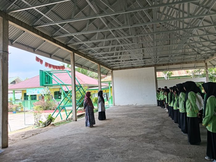 Arahan dan Motivasi Persiapan Ujian Madrasah Kelas IX MTsN 4 Batanghari