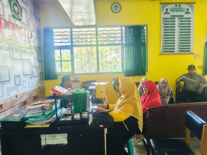Persiapan Penyusunan Proposal 5 Hari Kerja di MTsN 4 Batang Hari: Wujudkan Efisiensi dan Kualitas Pelayanan Pendidikan Persiapan Penyusunan Proposal 5 Hari Kerja di MTsN 4 Batang Hari: Wujudkan Efisiensi dan Kualitas Pelayanan Pendidikan