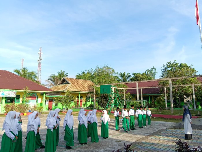 Apel Kedisiplinan: Pentingnya Menjaga Lisan Apel Kedisiplinan: Pentingnya Menjaga Lisan