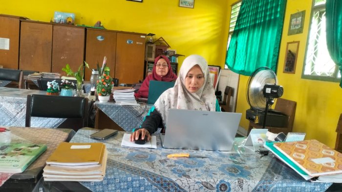 Tanpa Kendala, Guru Akidah Akhlak dan Bahasa Arab MTsN 4 Batang Hari Amankan Akses AKGTK 2026