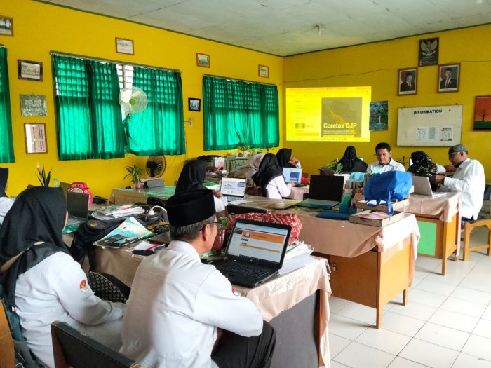 Komitmen Nyata Kepatuhan Pajak: Majelis Guru MTsN 4 Batang Hari Sukses Implementasi Coretax