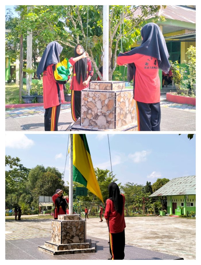 Terik Tak Halangi Tekad: Kelas 7A Latihan Upacara dengan Semangat Juang Tinggi Terik Tak Halangi Tekad: Kelas 7A Latihan Upacara dengan Semangat Juang Tinggi