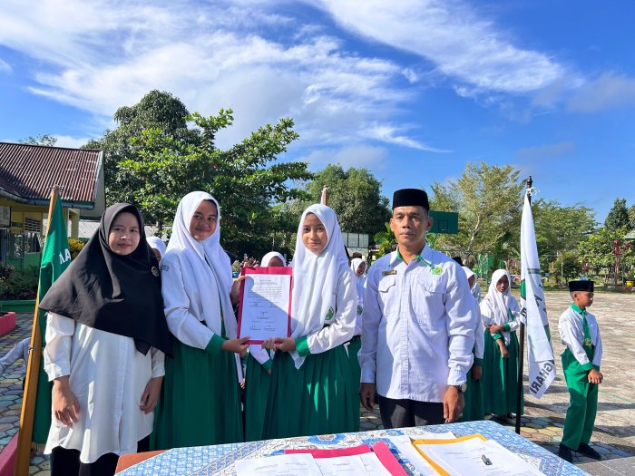 Pelantikan OSIM MTsN 4 Batanghari, Wadah Kepemimpinan Siswa yang Berintegritas
