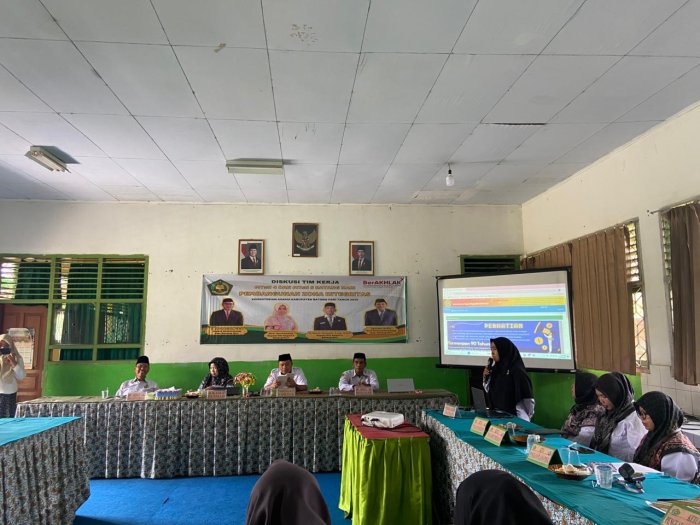 MTsN 5 Batanghari dan MTsN 4 Batanghari Diskusi Pembangunan ZI