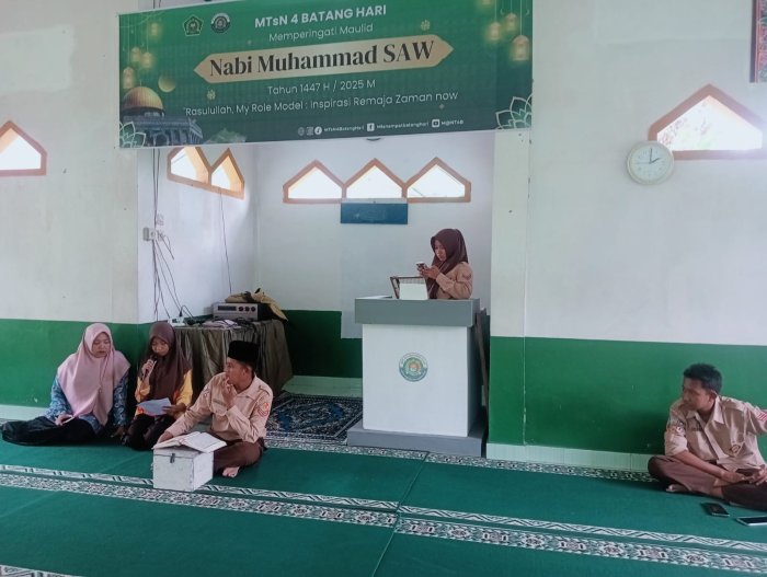 OSIM MTsN 4 Batanghari Gelar Gladi  Peringatan Maulid Nabi Muhammmad SAW