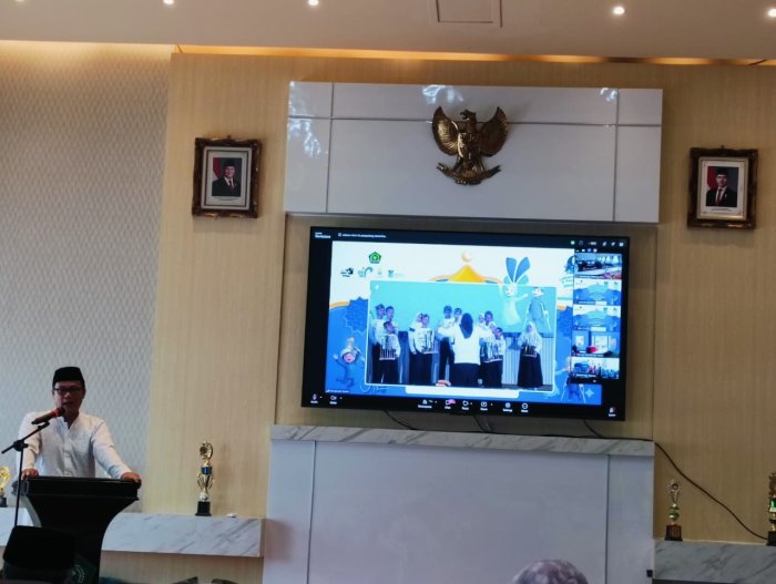 Muharram Momentum Berbagi, Kepala Kemenag Batang Hari Ajak Umat Tingkatkan Amal Kebaikan Muharram Momentum Berbagi, Kepala Kemenag Batang Hari Ajak Umat Tingkatkan Amal Kebaikan