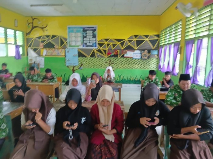 Pelaksanaan ASAS Al-Quran Hadis Kelas IX Tahun Pelajaran 2025/2026 Berjalan Lancar.